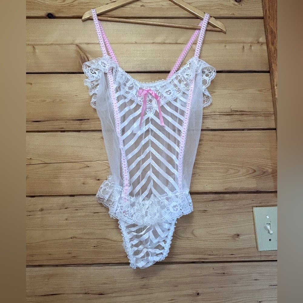 Vintage Sheer Lace Teddy Bodysuit White Pink Ribbon Nylon Made Canada Large Sexy